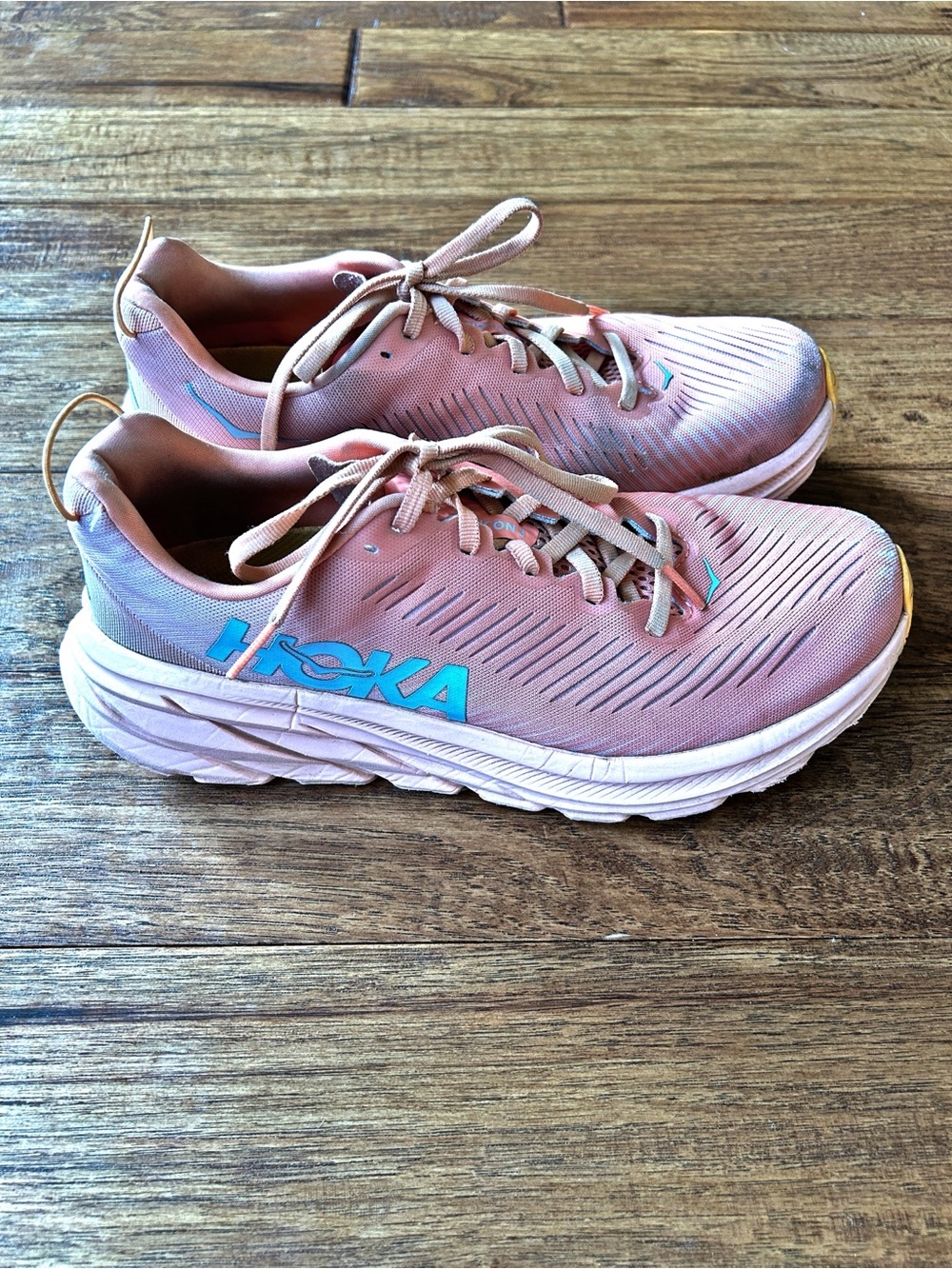 Hoka One One Rincon 3 Lightweight Cushioned Running Shoes Pink Womens Size 8.5